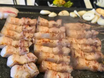 제주 올림픽경기장 힙스터들의 성지, 돈블랙에서 흑돼지 맛에 넉다운! 서귀포 맛집 인정!