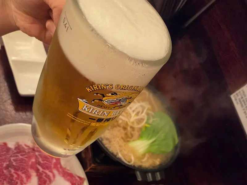 맥주와 말고기 구이