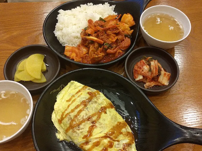 오므라이스와 반찬