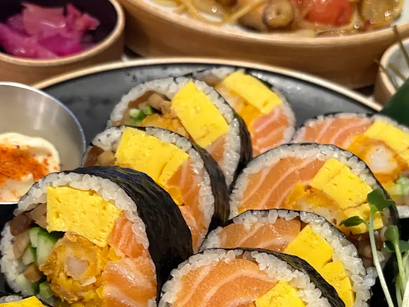 초이다이닝 후토마끼 근접샷