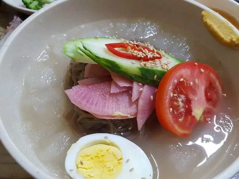 시원한 비빔냉면