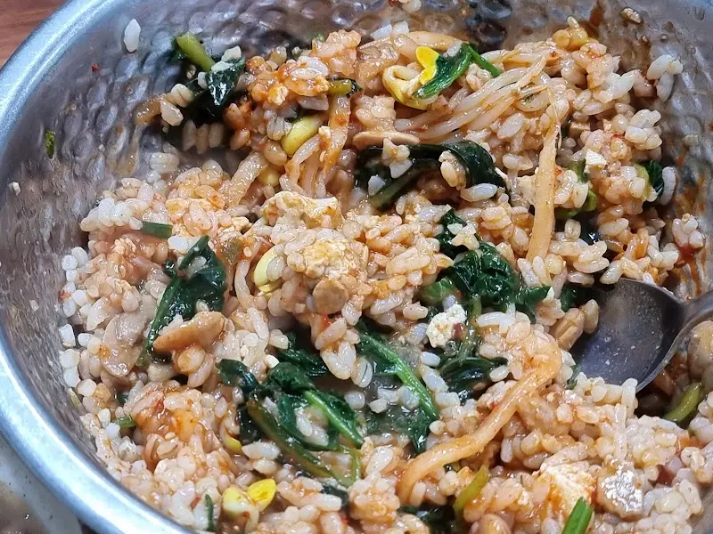 비빔밥 완성