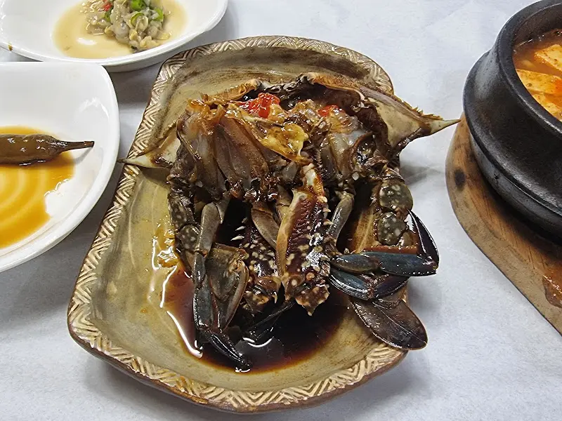 간장게장과 꽃게된장찌개