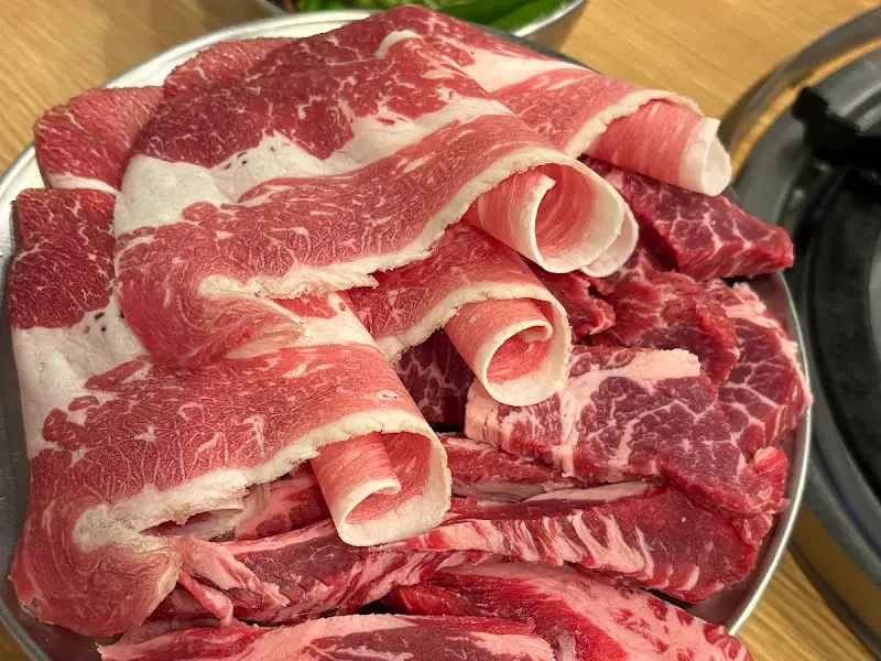 신선한 소고기 모둠