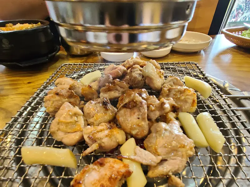 닭구이 굽는 모습