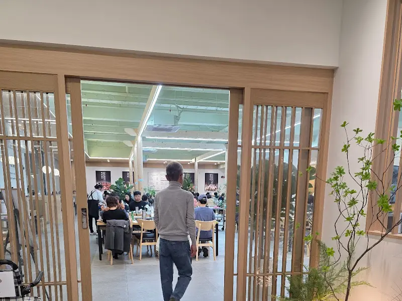 착한낙지 내부 전경