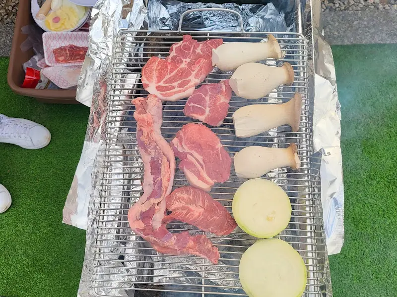 숯불 바베큐 준비