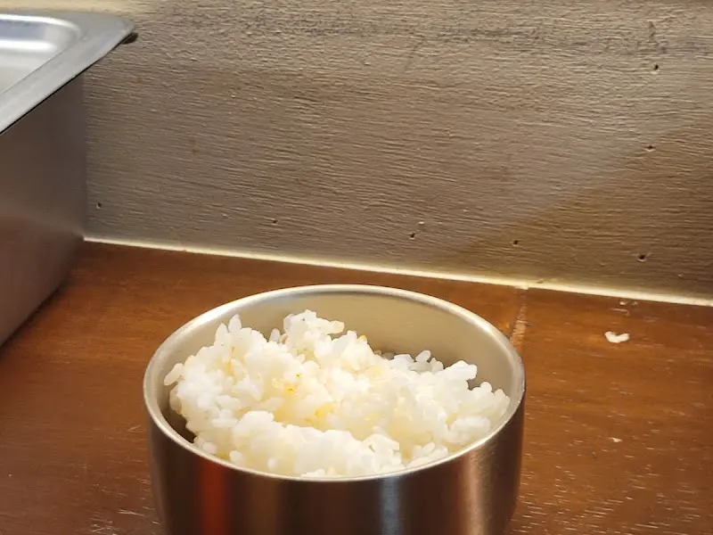 라멘 국물에 밥 말아서 김치 척!