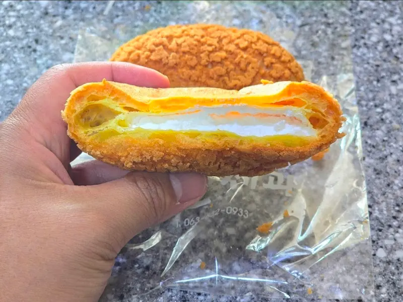 명문제과 생크림 소보루 단면