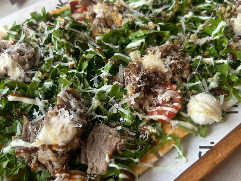 숯불 불고기 쌈 피자의 모습