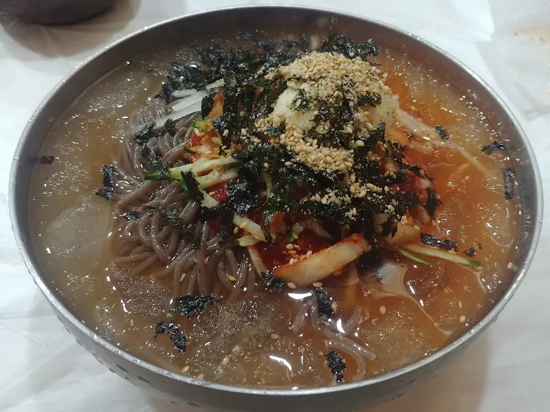 메밀 막국수