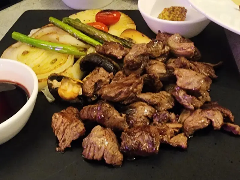 육즙 가득한 큐브 스테이크