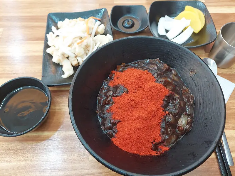 짜장면과 탕수육 세팅