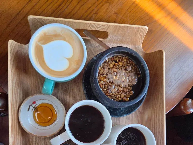 쌍화차와 디저트