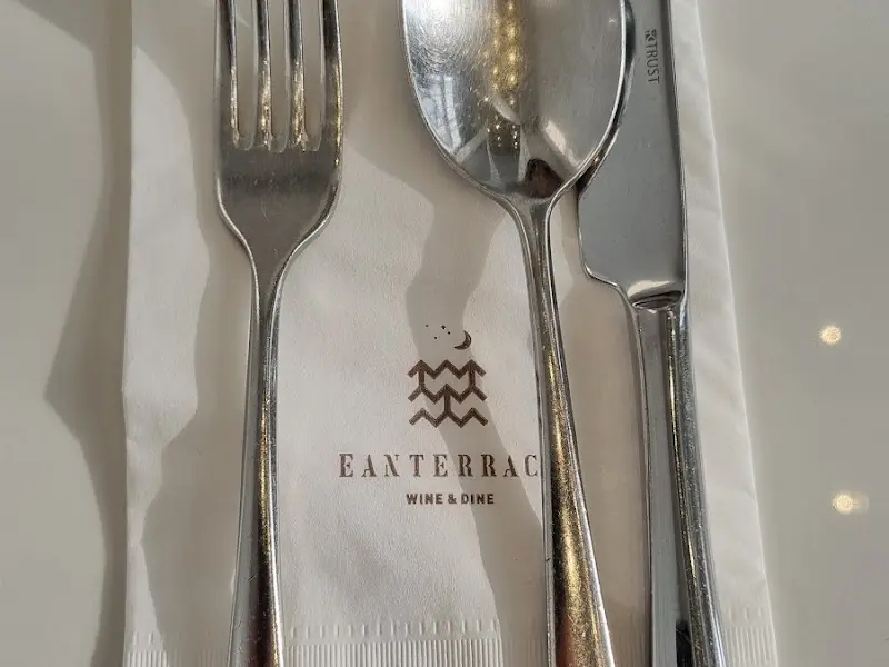 깔끔한 테이블 세팅