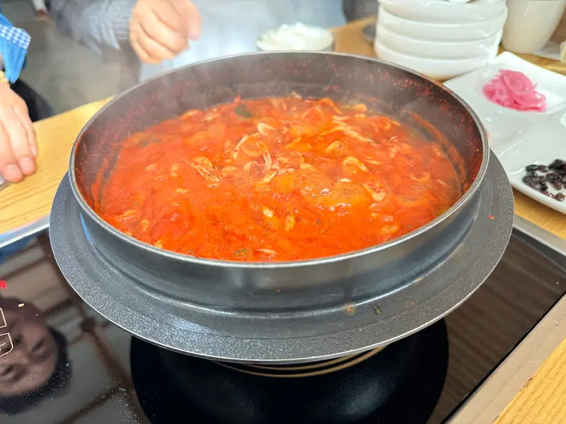 민물새우탕 한 상 차림