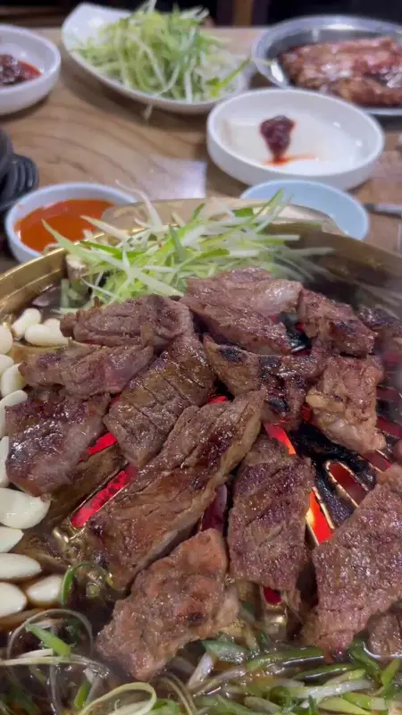 지글지글 익어가는 갈비