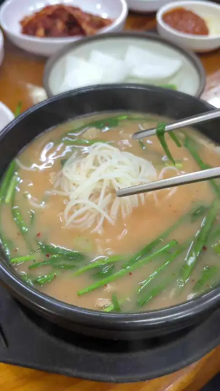 소면 넣어 후루룩!