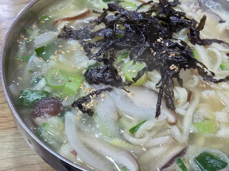 버섯칼국수