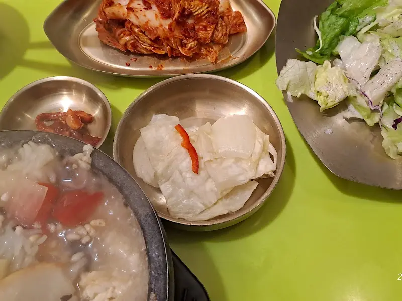 깔끔한 테이블 세팅