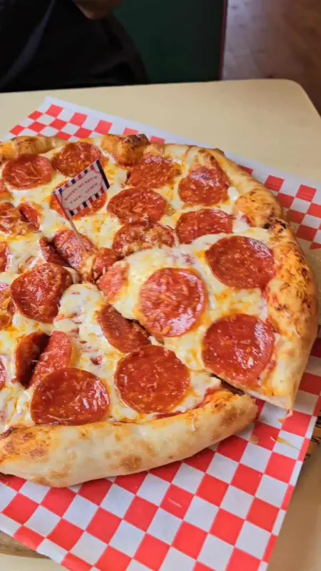 페퍼로니 피자