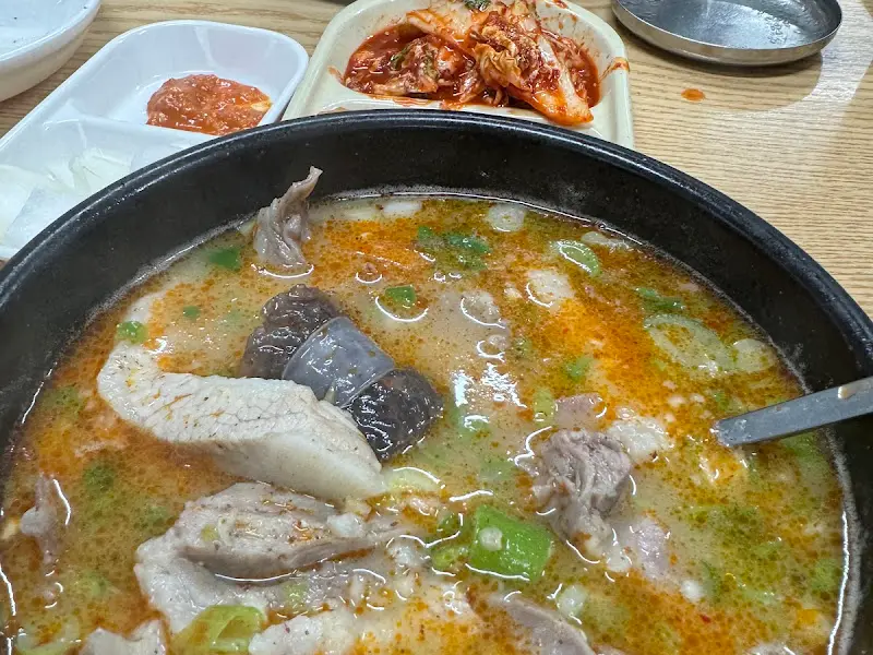 얼큰한 순댓국