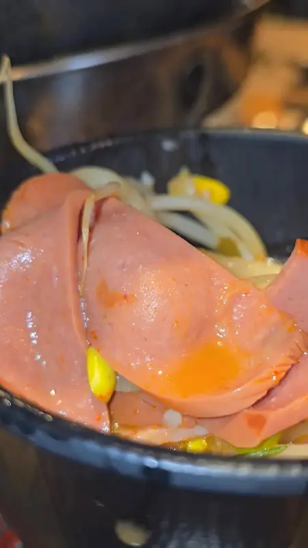 부대찌개의 햄