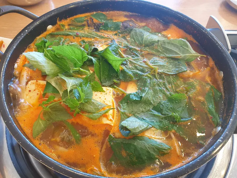 보글보글 끓고 있는 얼큰한 동태탕