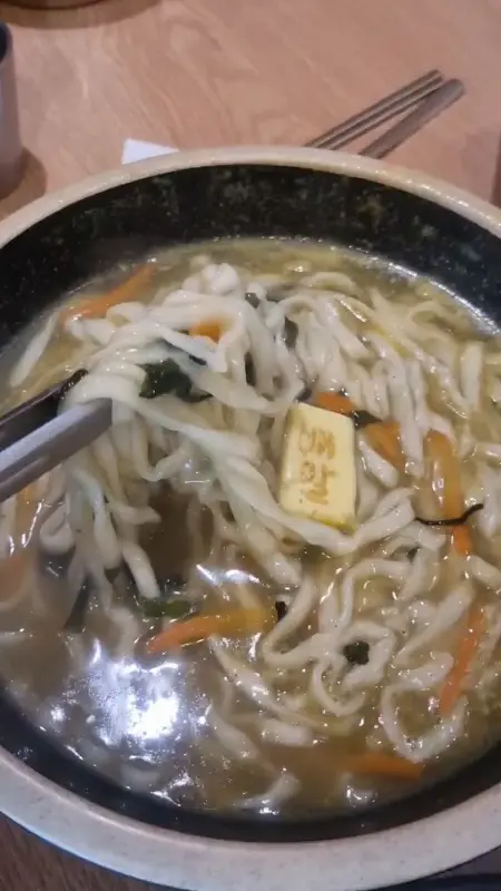 배말칼국수의 면발