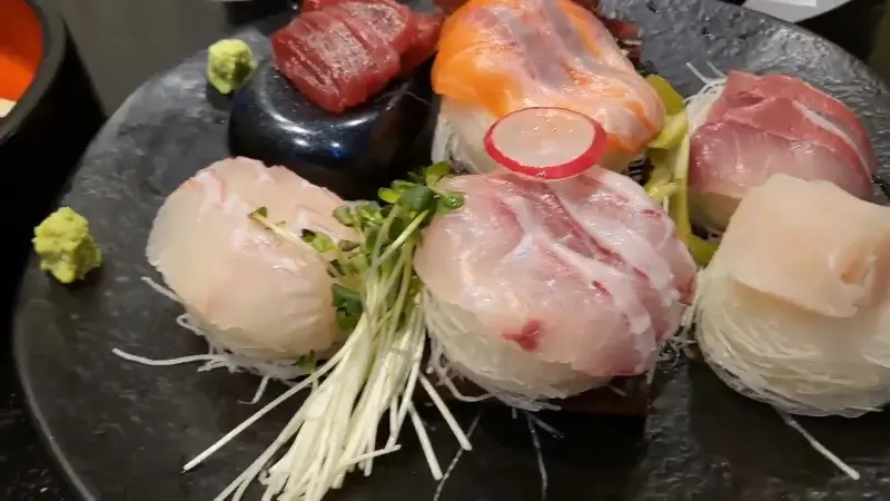 신선함이 느껴지는 사시미