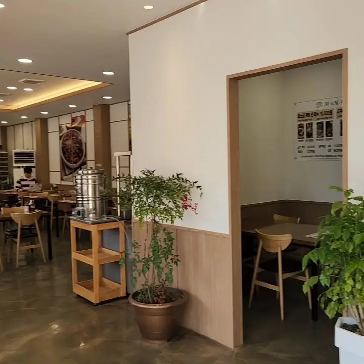 넓고 깔끔한 화소담쭈꾸미 내부