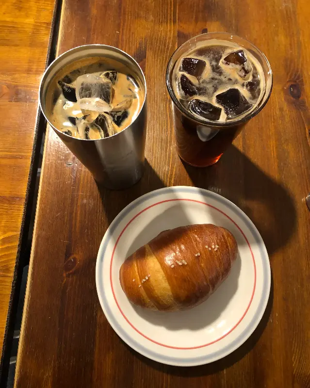 아메리카노와 소금빵