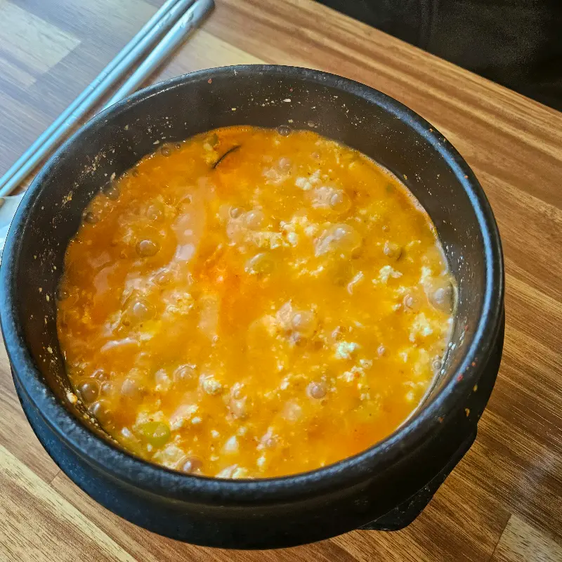 얼큰한 양념 순두부
