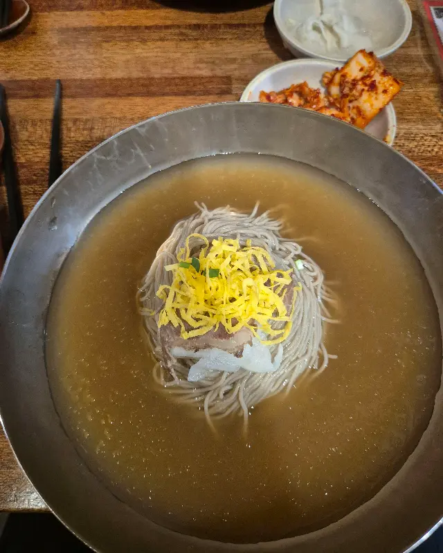 깔끔한 물막국수