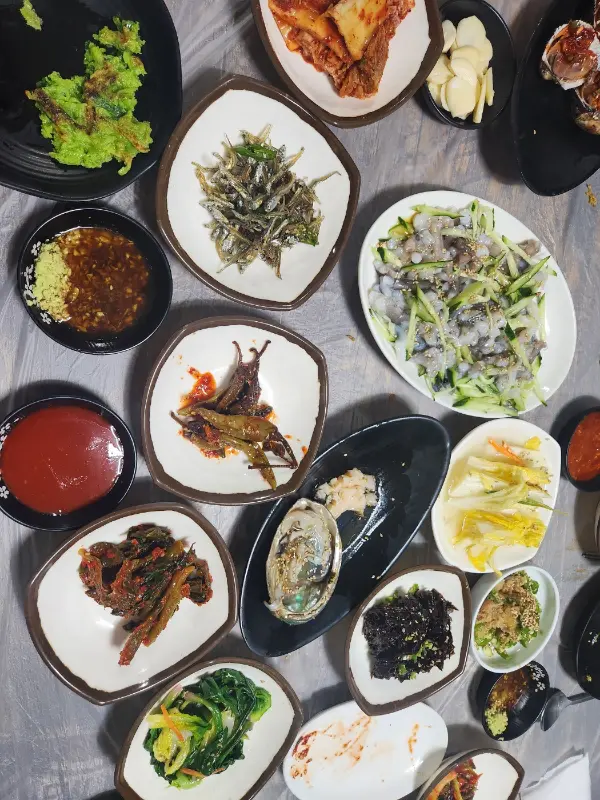 다채로운 밑반찬