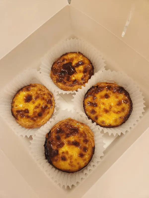 예쁘게 포장된 에그타르트