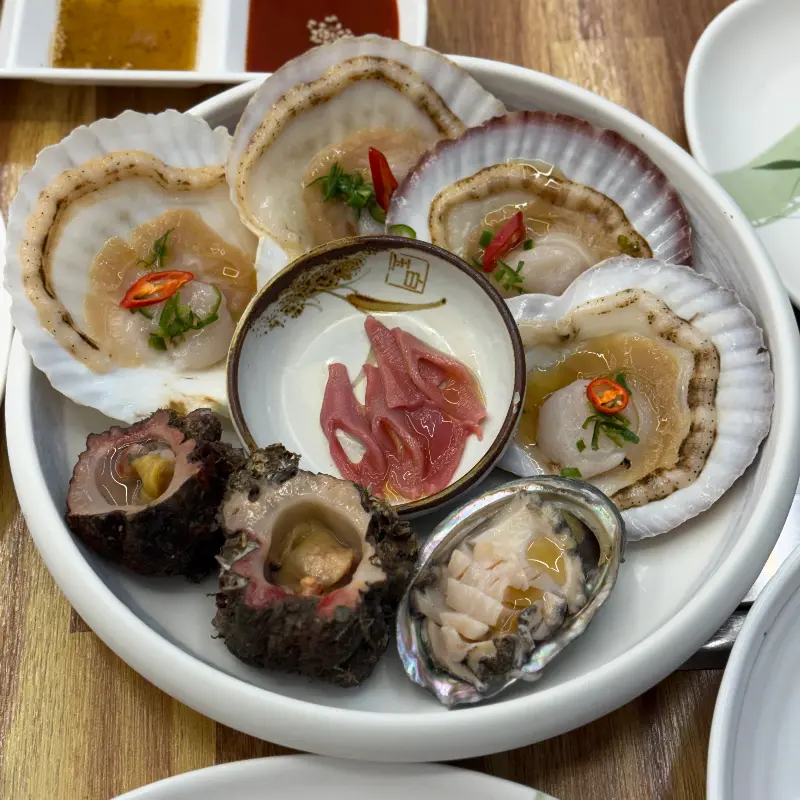 신선한 해산물 모듬