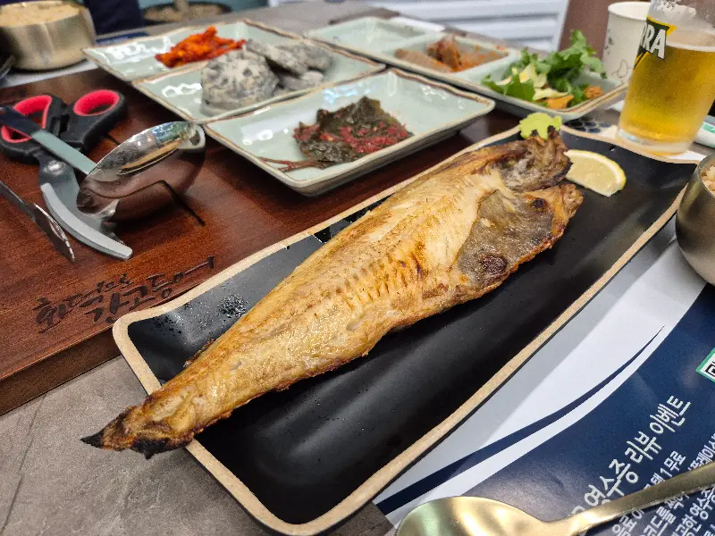 화덕으로 간 고등어 한 상 차림