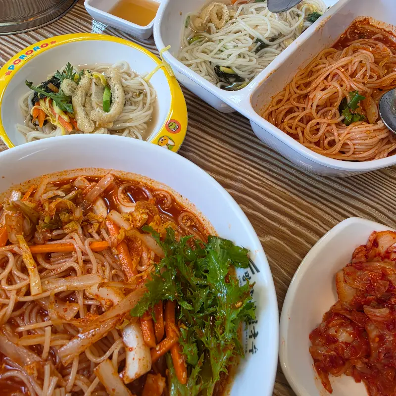 다양한 메뉴를 한 번에 즐겨보세요