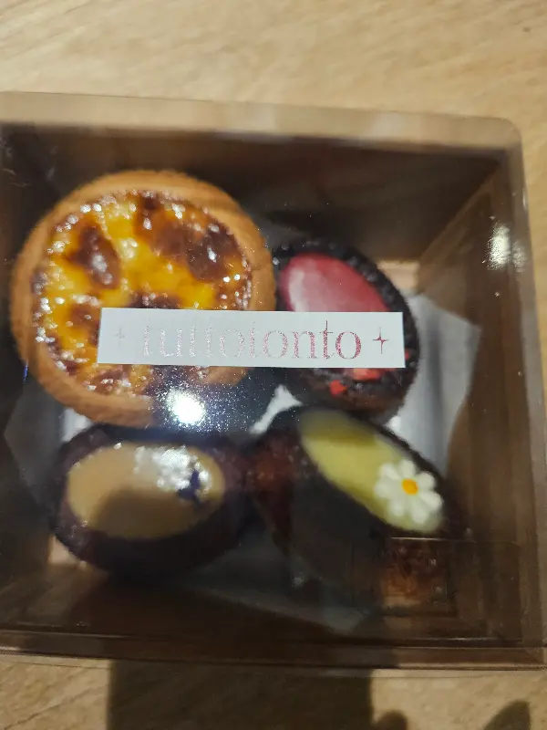 투또톤토 카놀리