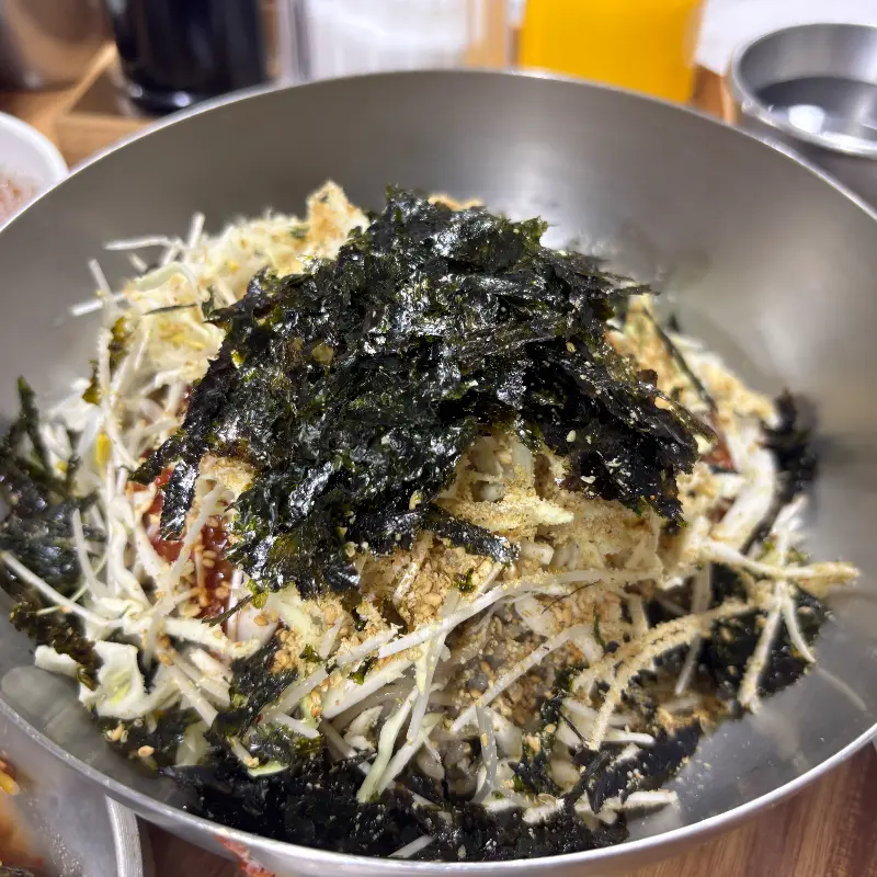 윤기가 자르르 흐르는 수육