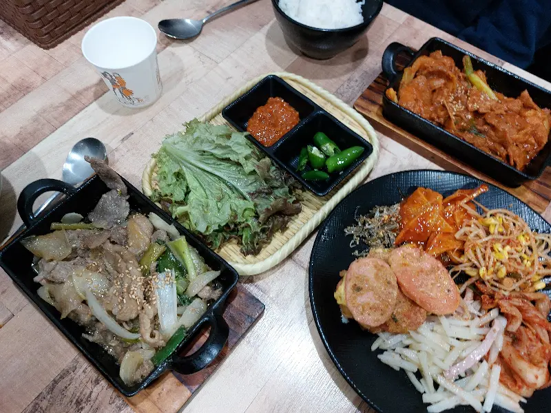 불고기 정식 한 상 차림