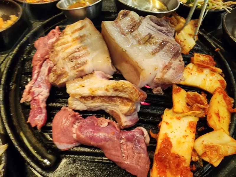 초담집의 오겹살 구이