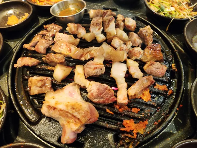 초담집의 김치찌개