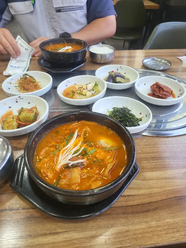 푸짐한 한 상 차림