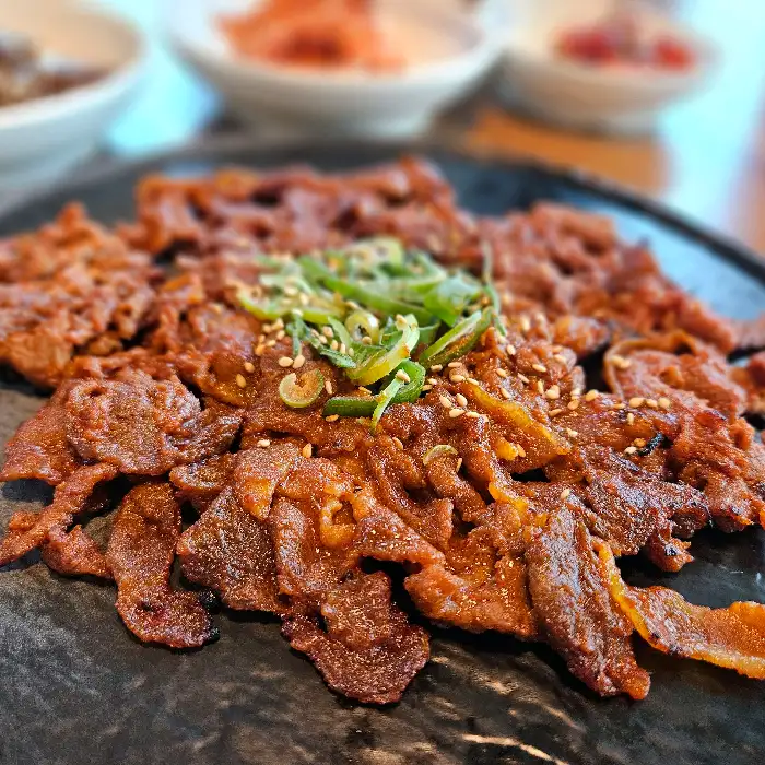 숯불 향 가득한 소고기 불고기