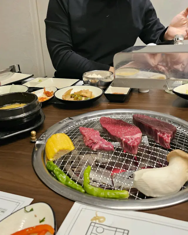 고기 굽는 모습