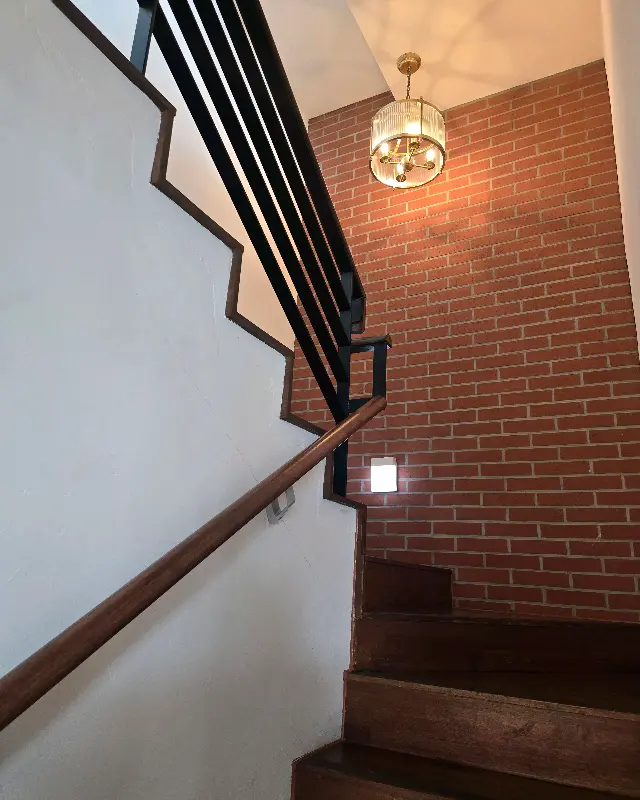 그라미니 카페 내부 계단