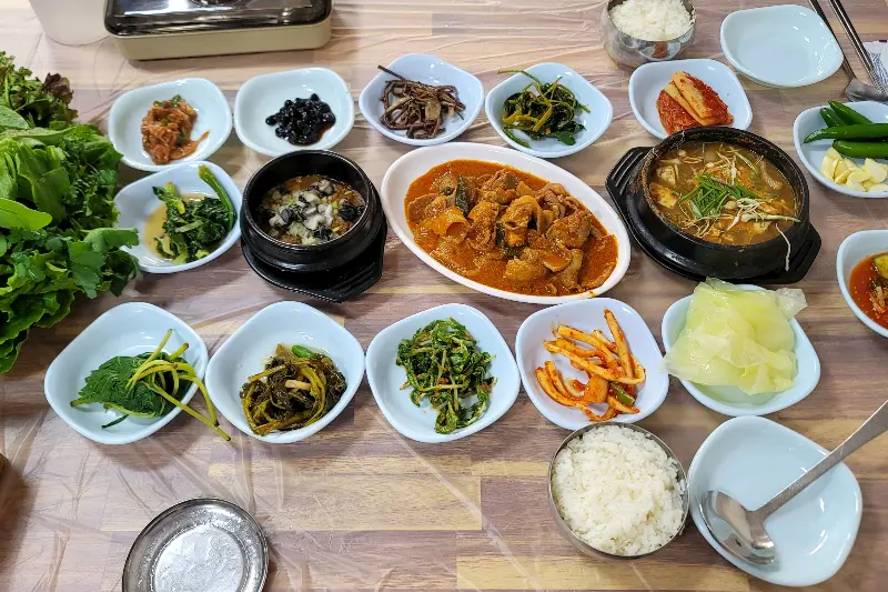 고향쌈밥 쌈밥 한상차림