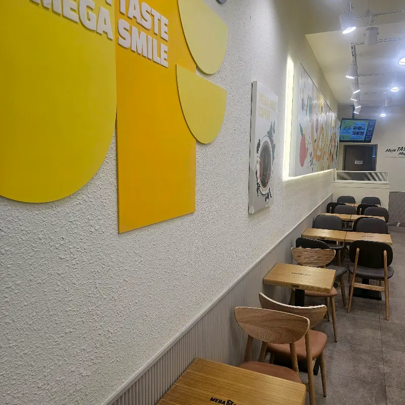 카페 내부 인테리어